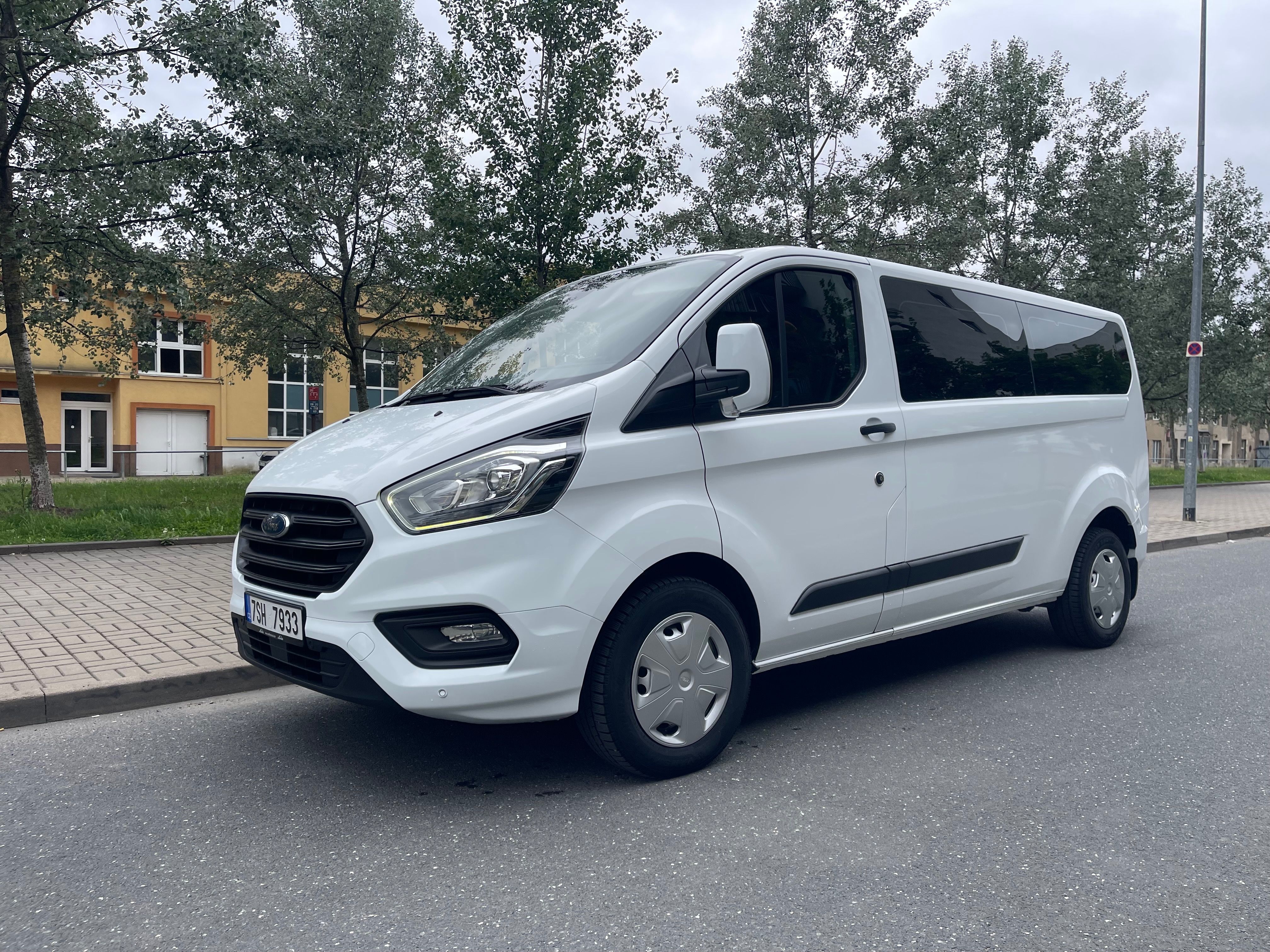 Ford Transit Custom, 2.0 TDCI  96 KW, 9 MIST, LONG - fotka 2
