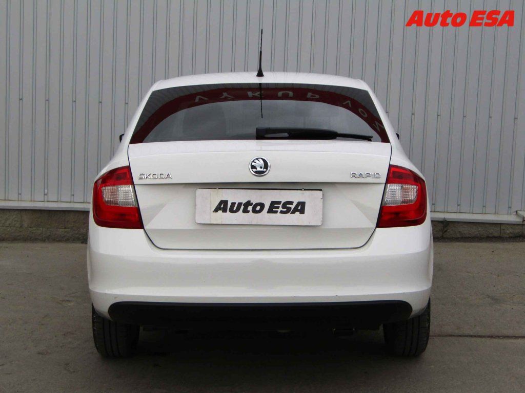 Škoda Rapid, 1.6 TDi - fotka 5