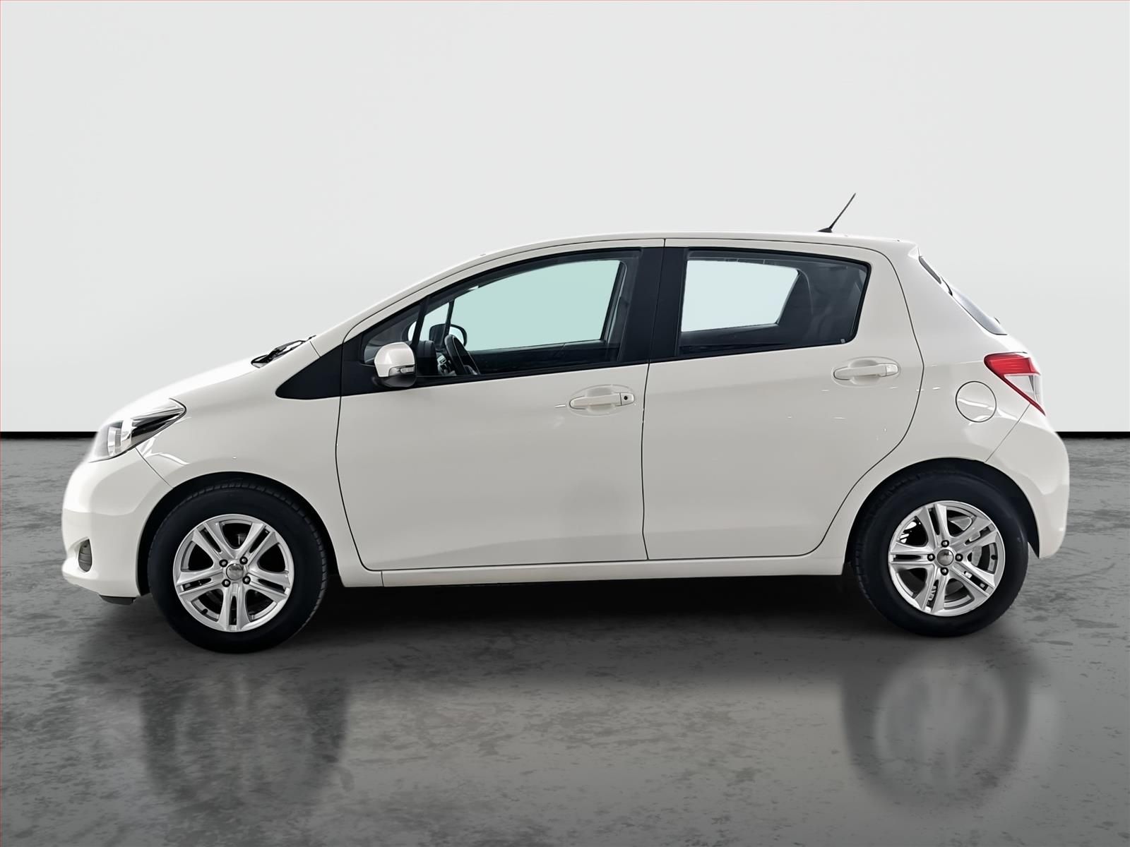 Toyota Yaris, 1.0 VVT-i, Klima, El. okna - fotka 3