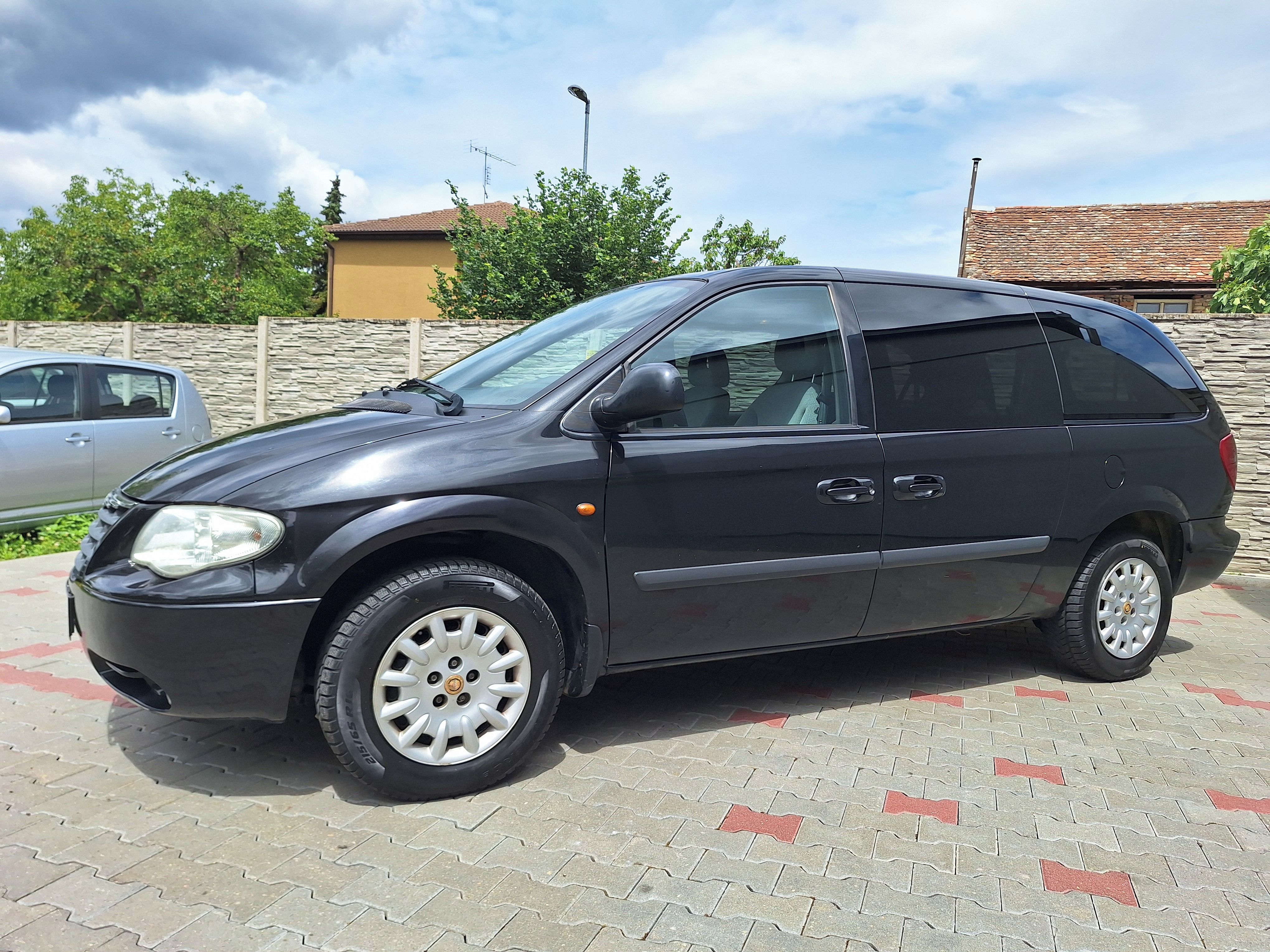 Chrysler Grand Voyager, 2,8CRD 110kW,tažné,7míst