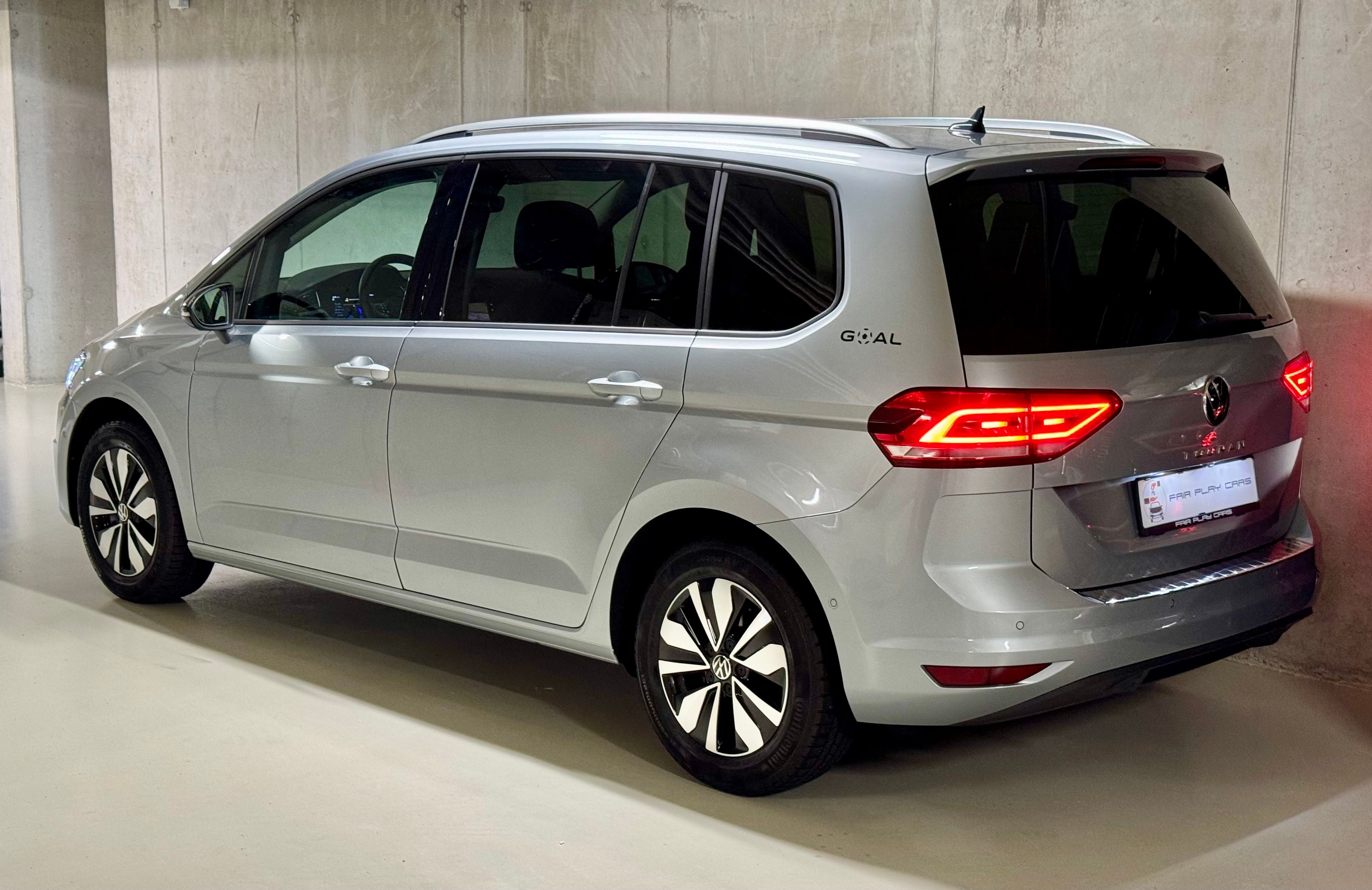 Volkswagen Touran, 1.5 TSI - 7 MÍST/TAŽNÉ/MATRIX - fotka 5