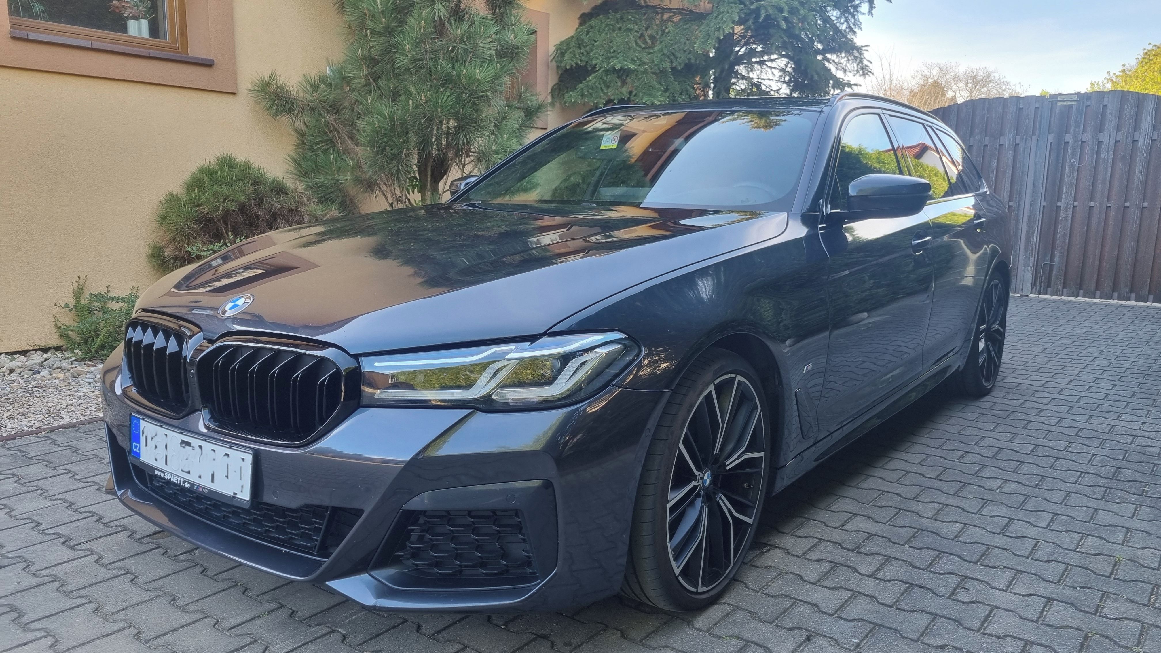 BMW Řada 5, 520d xDrive M Sport Laser Pano