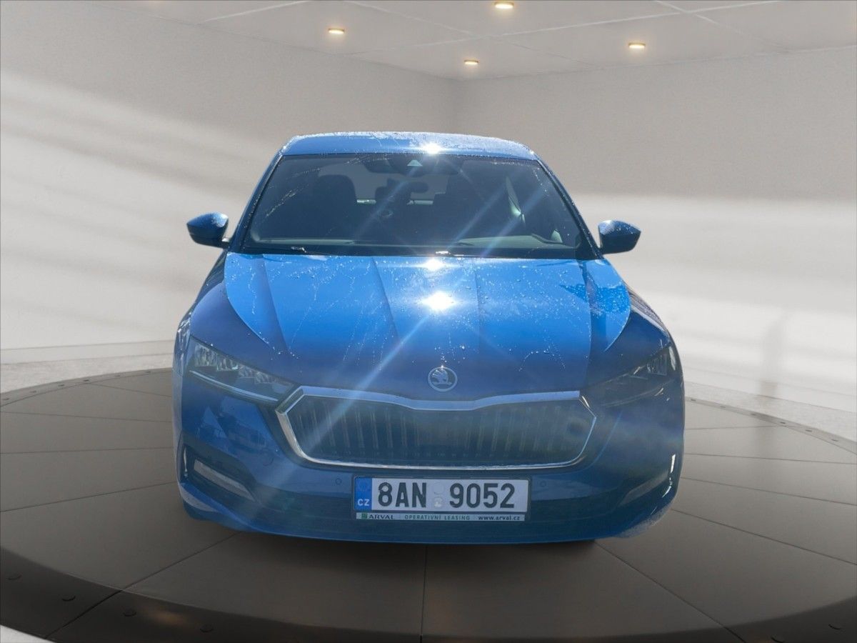 Škoda Octavia, 2,0 TDI 110 Ambition - fotka 2