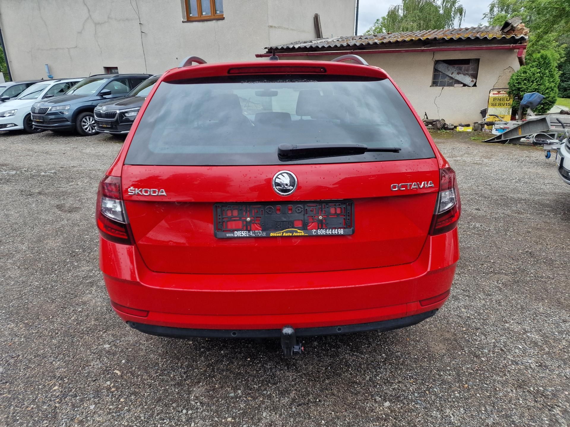 Škoda Octavia, 1,6TDI 85KW DRIVE TAŽNÉ - fotka 5