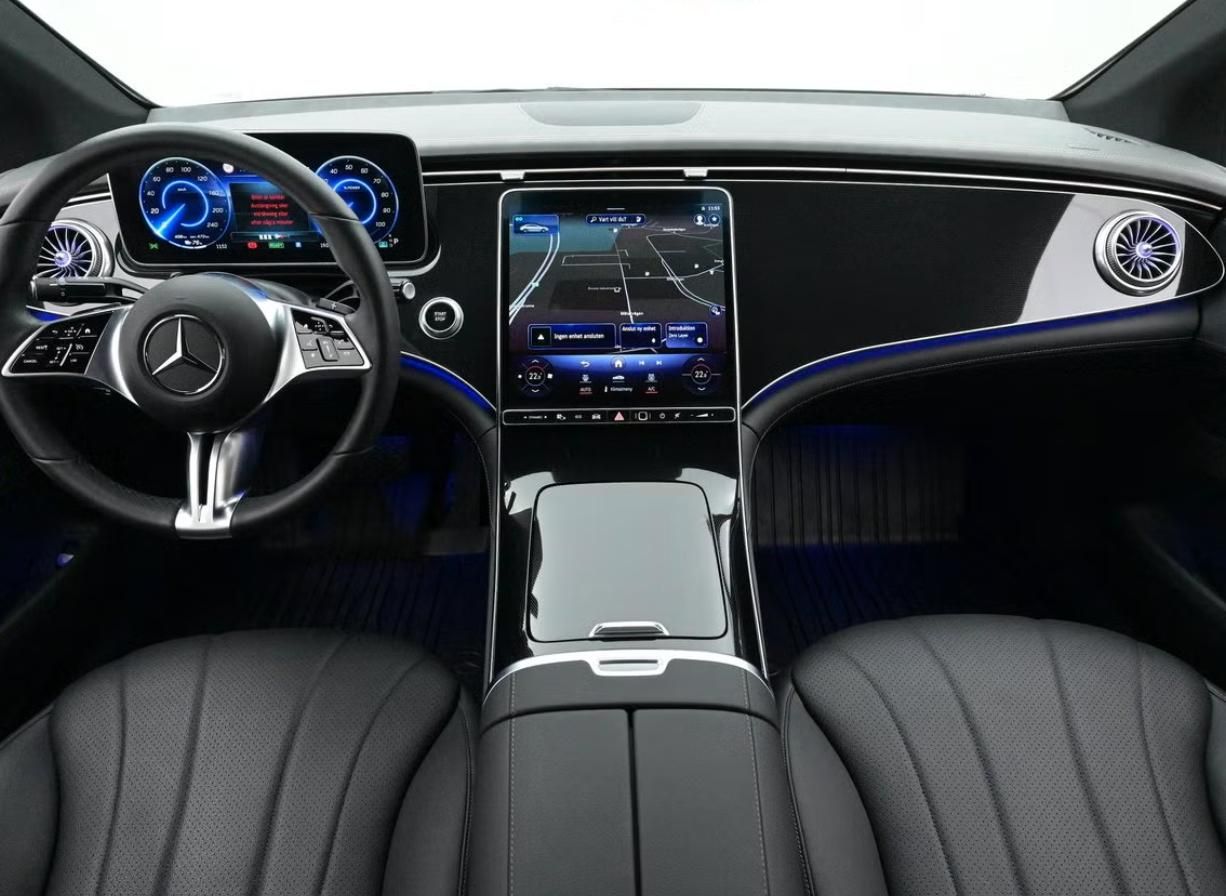 Mercedes-Benz EQE, 300 AMG SoH 95% Kamera Ambient - fotka 5