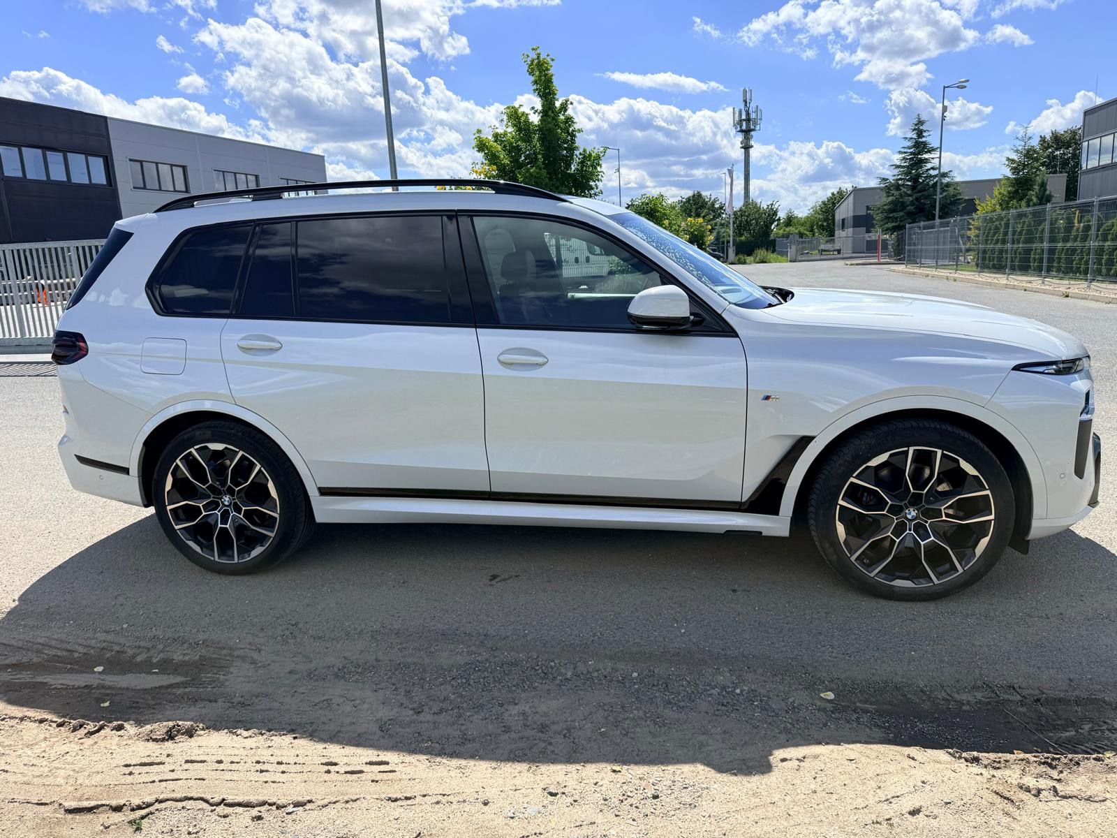 BMW X7, XDRIVE 40D M-paket Tažné 1maj - fotka 4