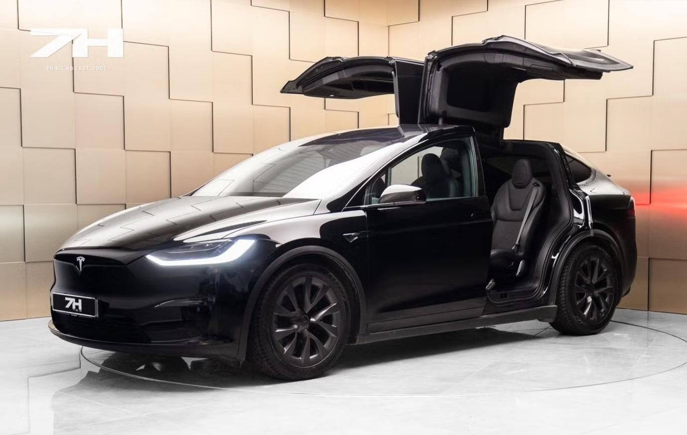 Tesla Model X, Plaid 6 míst AWD Tažné EAP