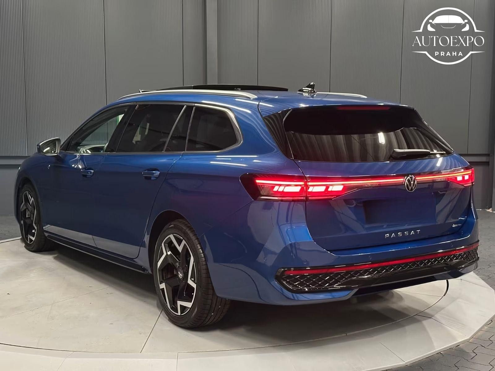 Volkswagen Passat Variant, 4Motion R-Line*142kW*PANORAMA - fotka 5