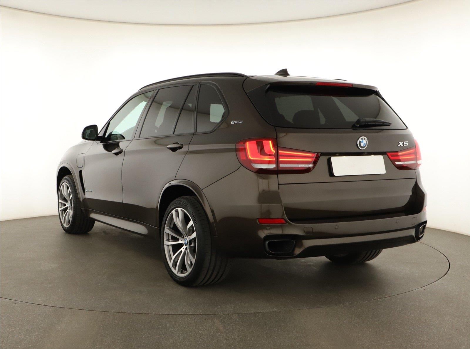 BMW X5, xDrive40e, 4X4, Automat, Kůže - fotka 4