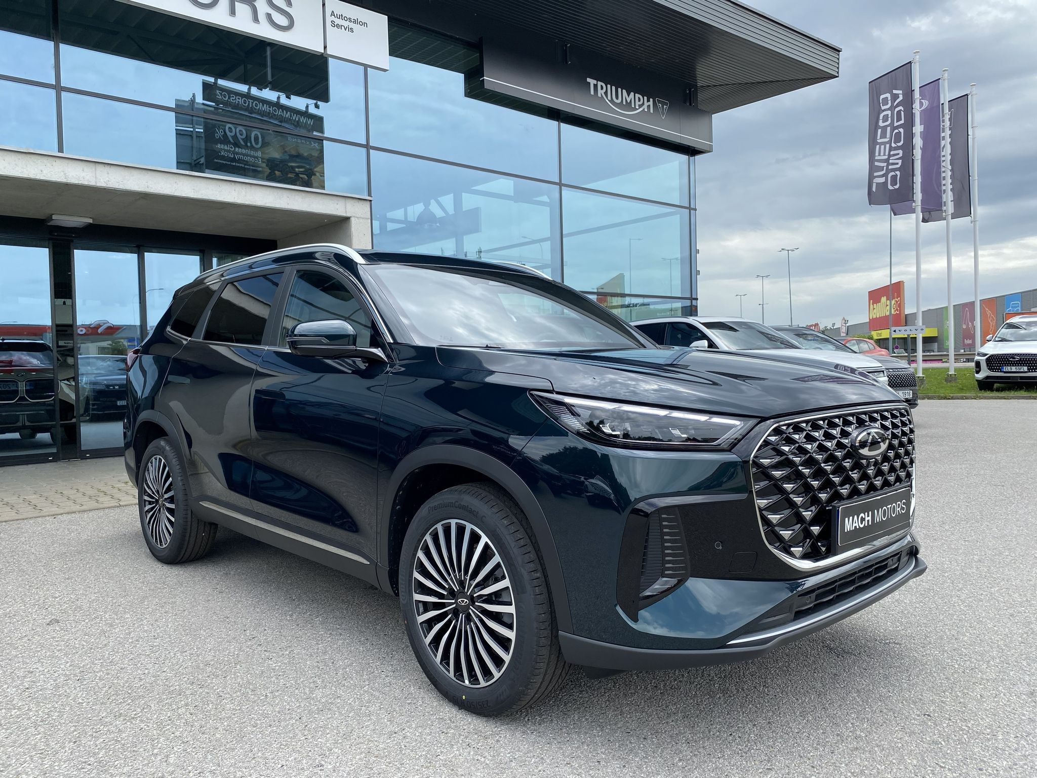 Chery Tiggo 8, UNIQUE ICE 1.6 TGDI - fotka 4