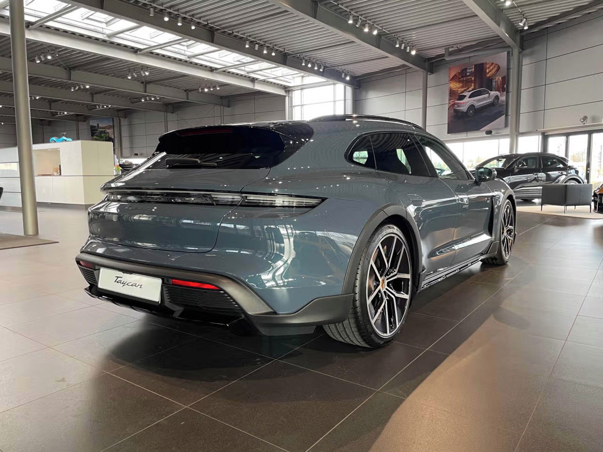 Porsche Taycan, 4 Cross Turismo 360 Soft-Close - fotka 6
