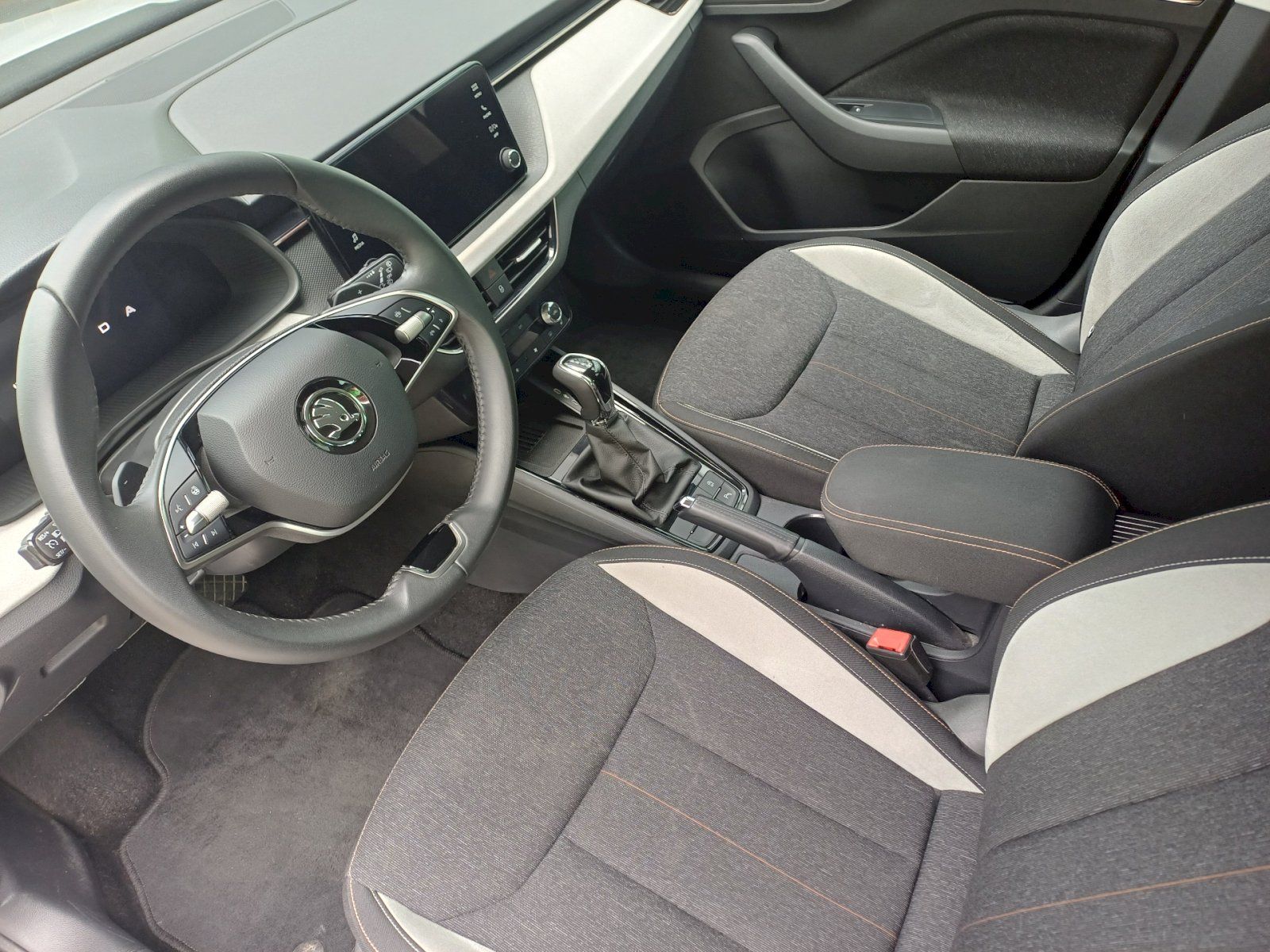 Škoda Kamiq, Top Selection TSI 110/1.5 A7F - fotka 6