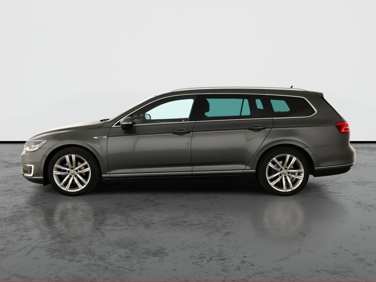 Volkswagen Passat, 1.4 GTE, Automat, Navi - fotka 3