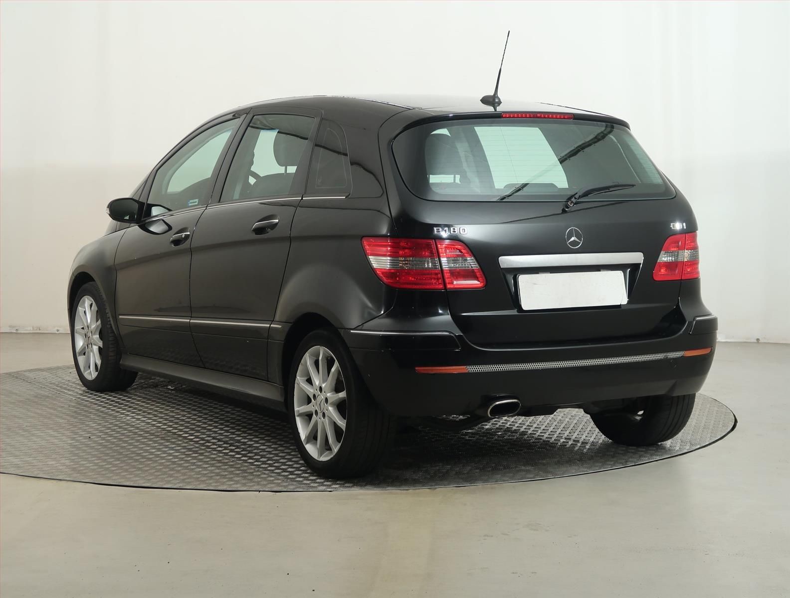 Mercedes-Benz Třídy B, 180 CDI - fotka 4