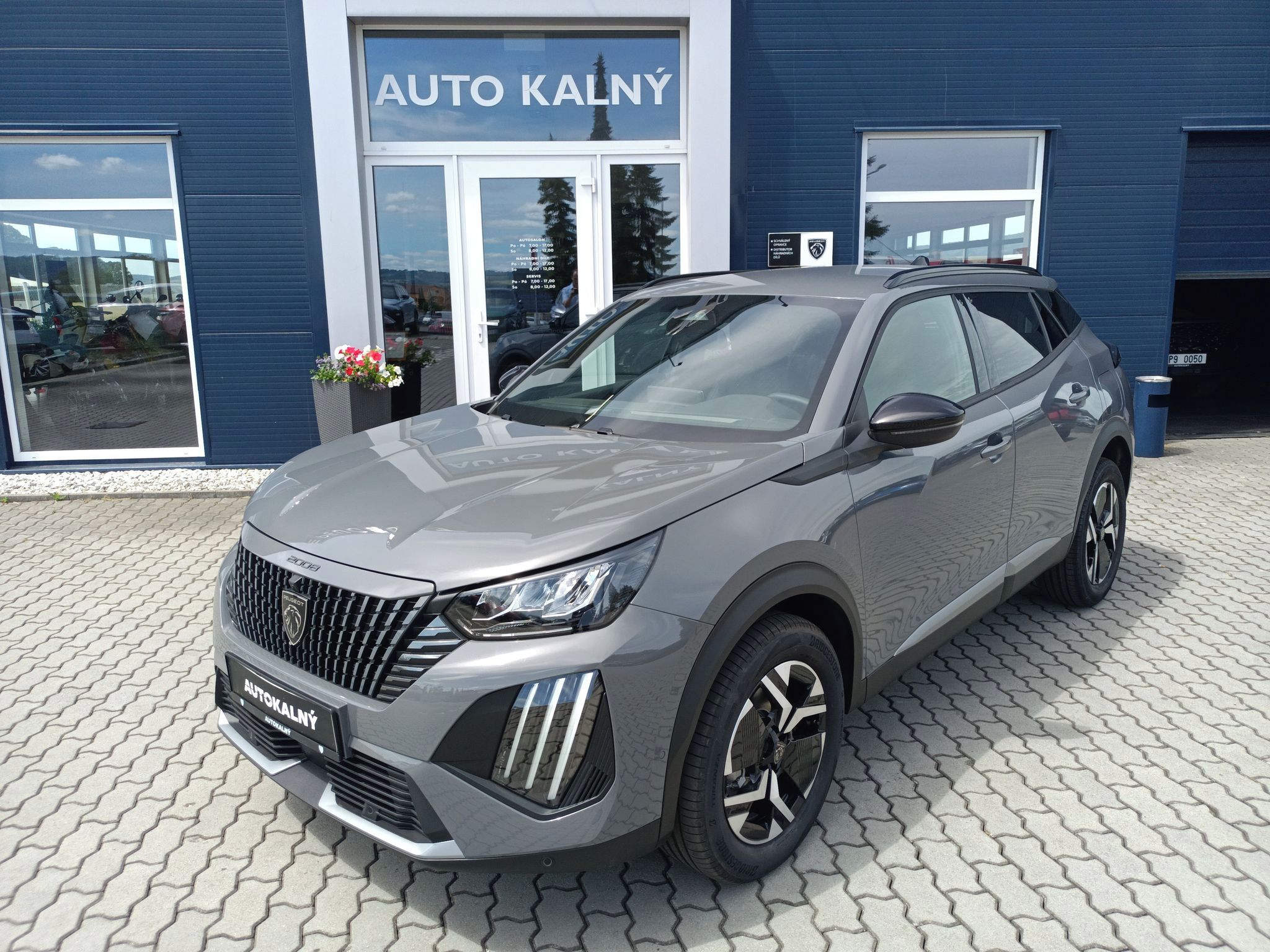 Peugeot 2008, ALLURE Hybrid 145 e-DCS6