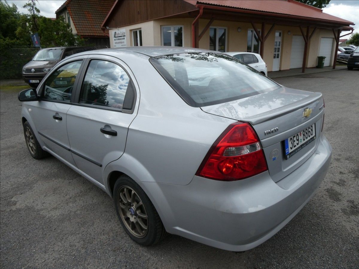 Chevrolet Aveo, 1,4 i 74kW 2x kola, 1.MAJITEL - fotka 5
