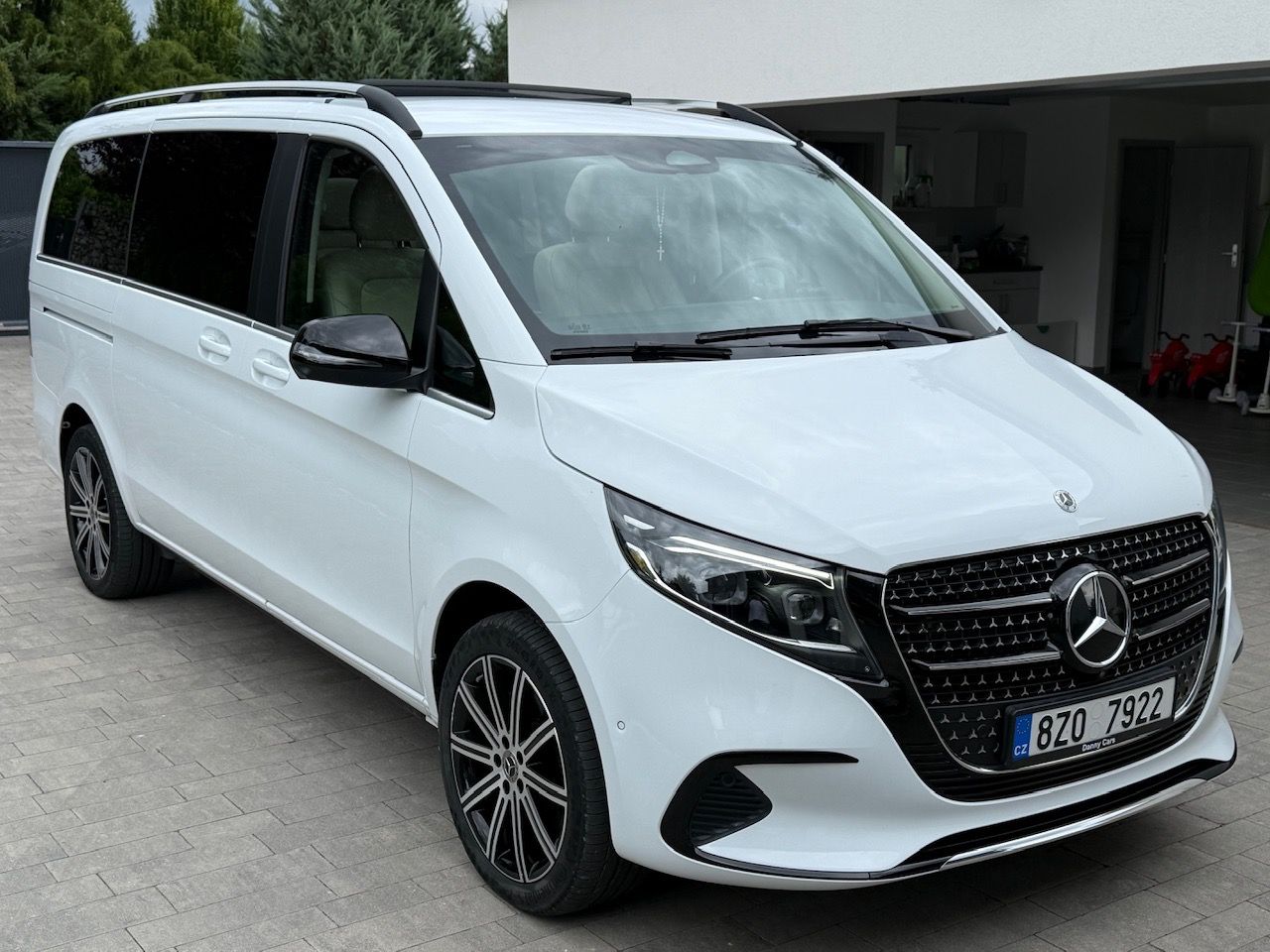 Mercedes-Benz Třídy V, 300d 4matic XL, 8 míst, záruka - fotka 3
