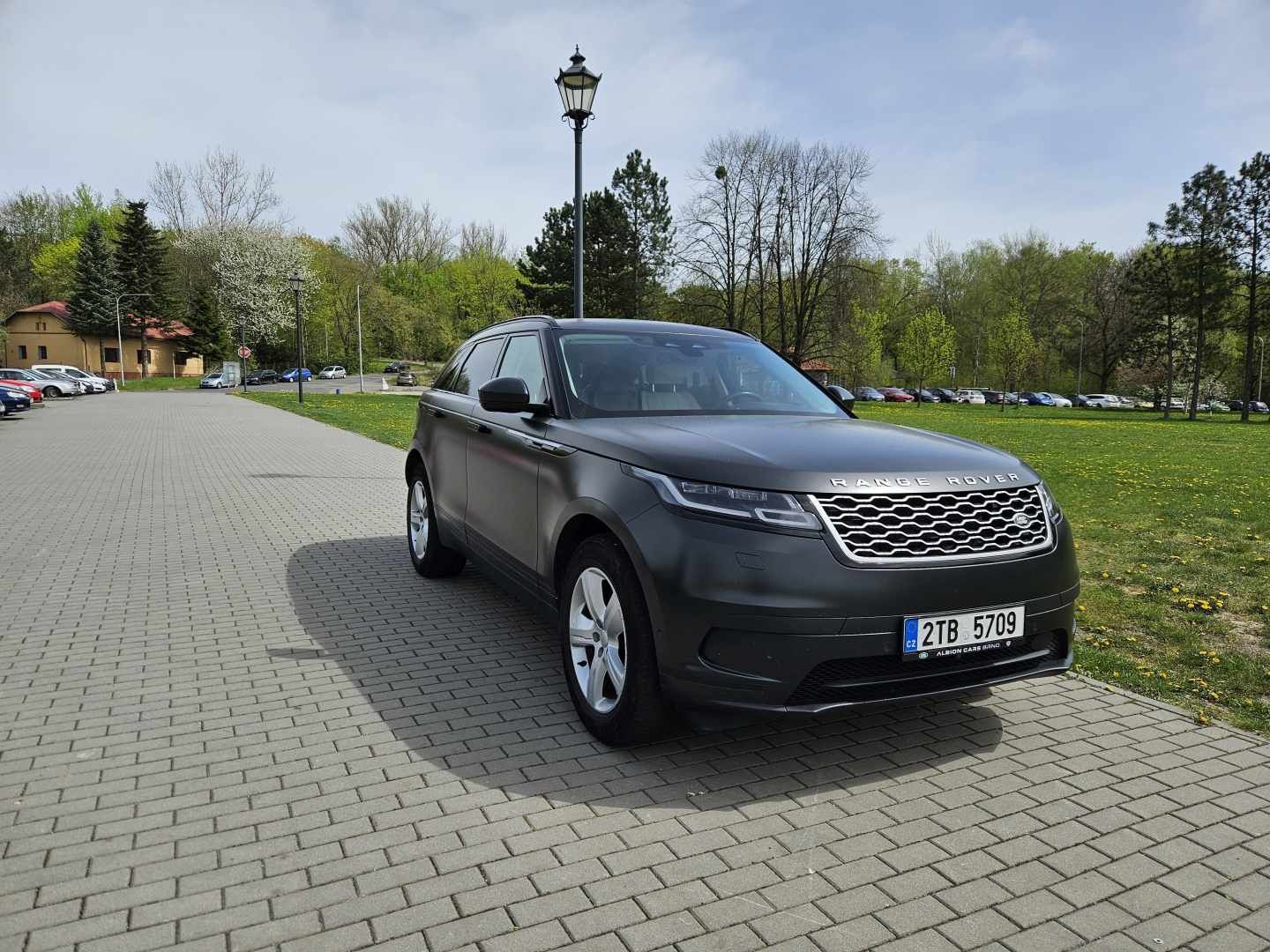 Land Rover Range Rover Velar, 2,0/150kW AWD, DPH - fotka 3