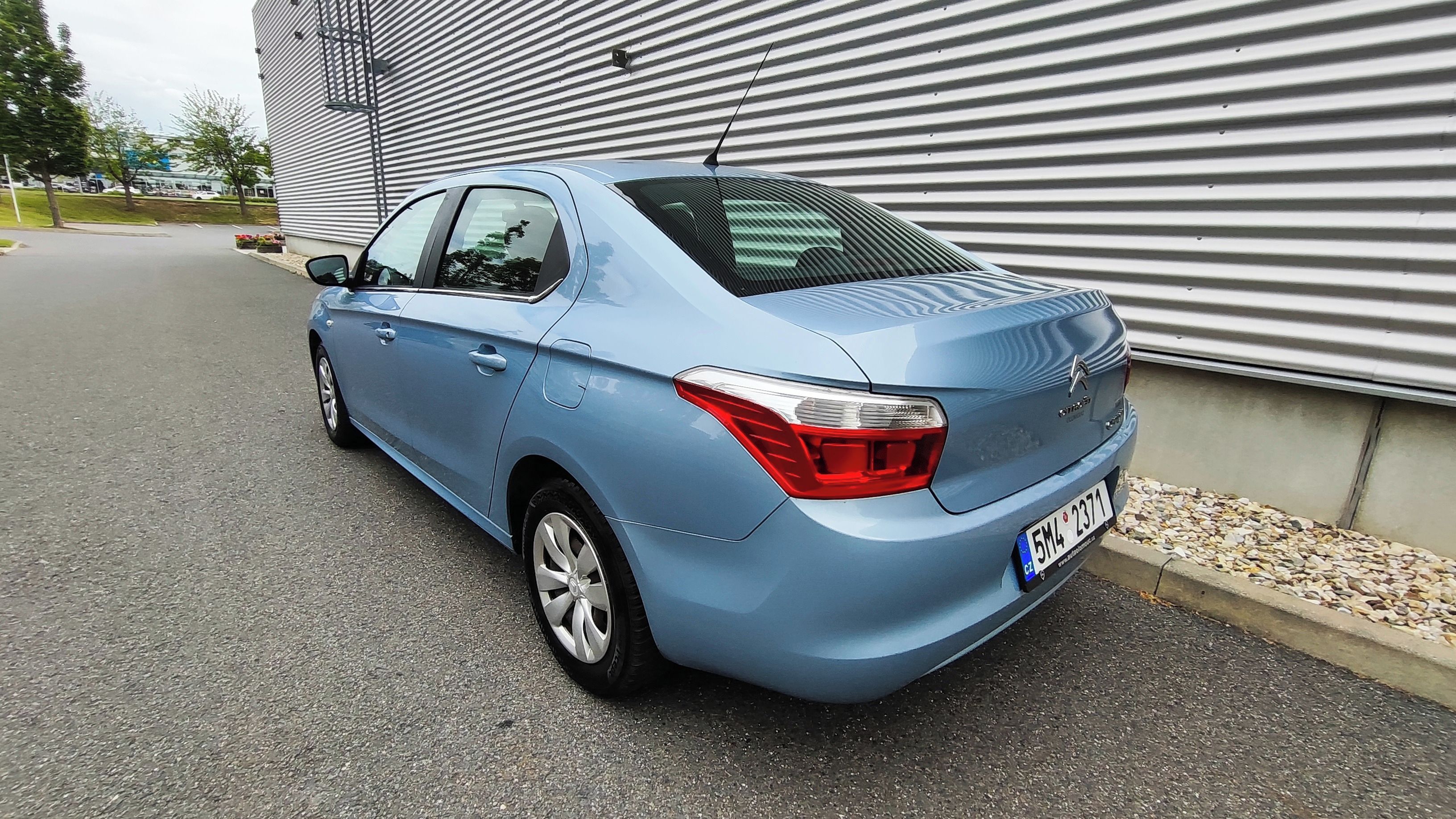 Citroën C-Elysée, 1.2i ČR  klimatizace - fotka 3