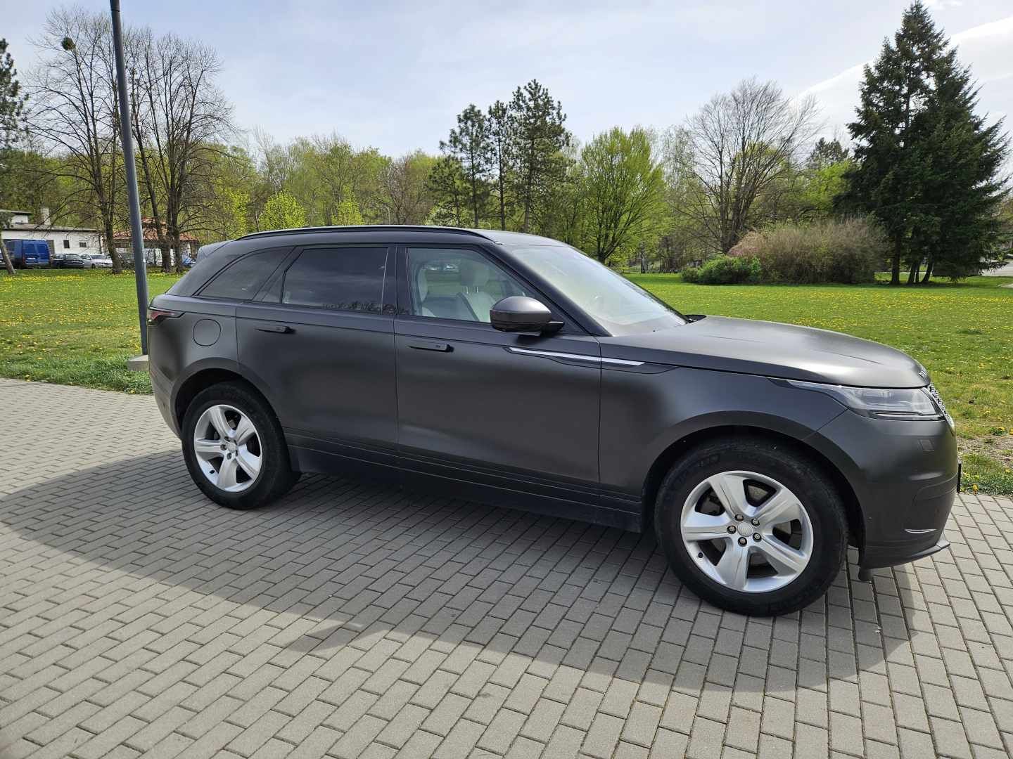 Land Rover Range Rover Velar, 2,0/150kW AWD, DPH - fotka 6