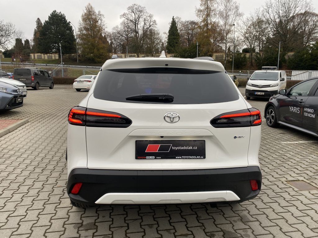 Toyota Corolla Cross, 1.8 Hybrid MC25 Style - fotka 6