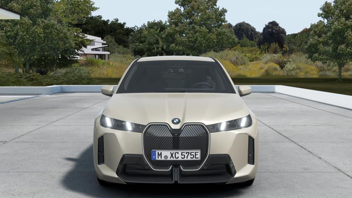 BMW iX, xDrive45 - fotka 4