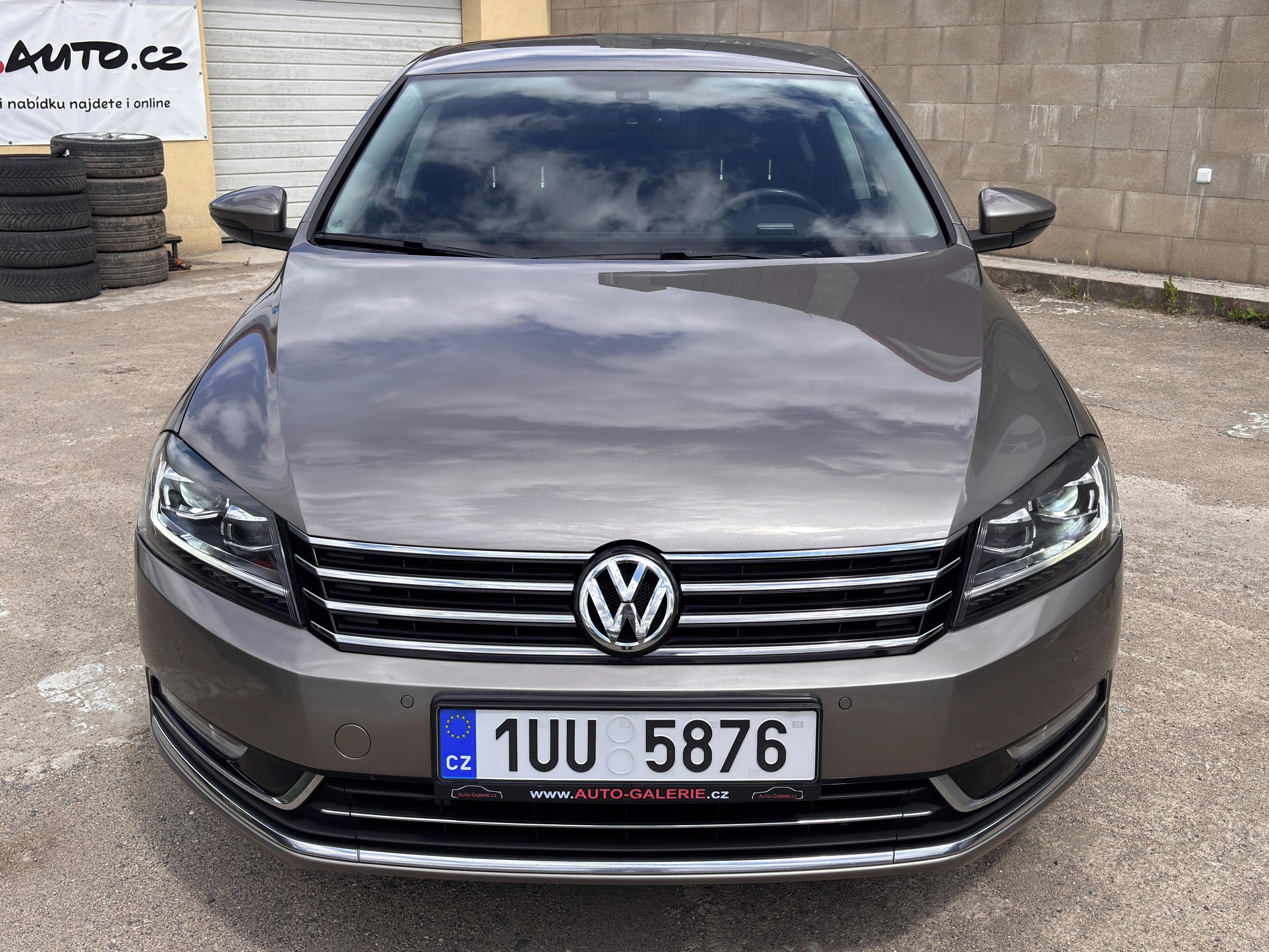 Volkswagen Passat, 3.6 V6, TOP TECHNICKÝ STAV - fotka 3