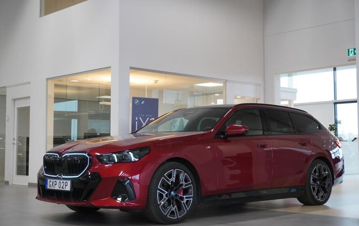 BMW i5, eDrive40 Touring M Sport Tažné