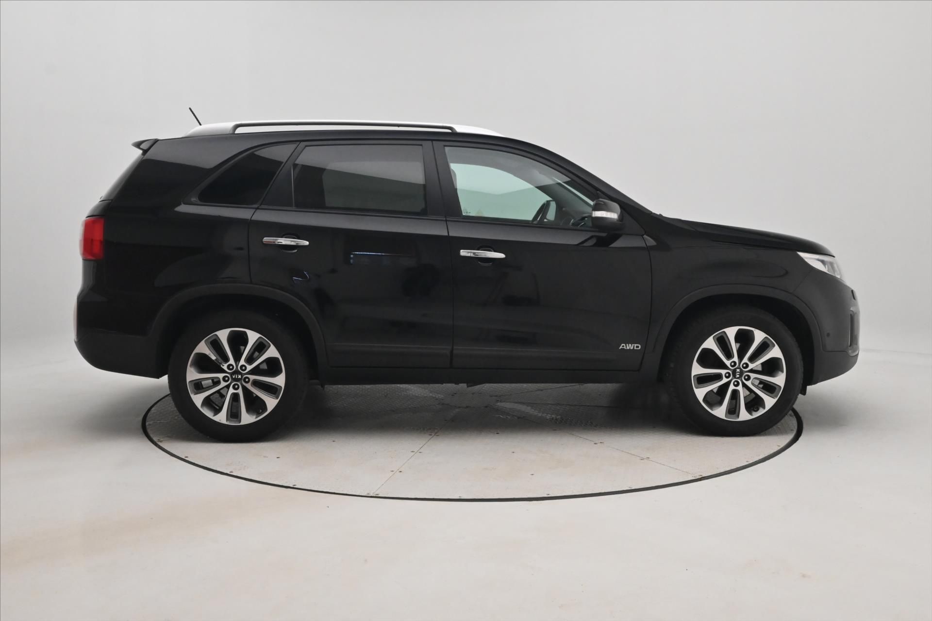 Kia Sorento, 2,2 CRDI 145 kW AT 4x4 Navigac - fotka 4