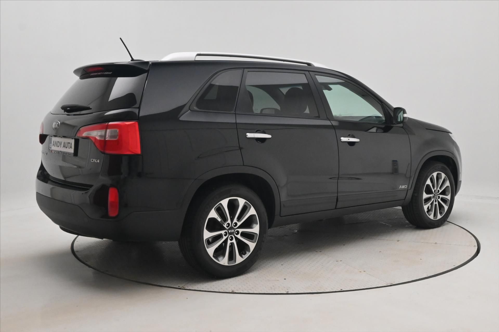 Kia Sorento, 2,2 CRDI 145 kW AT 4x4 Navigac - fotka 5