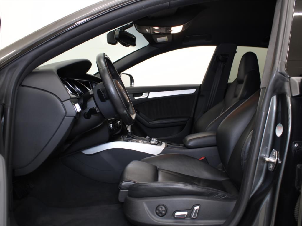 Audi A5, 2,0 TFSI 169kW Q.S-Line Paměť - fotka 6