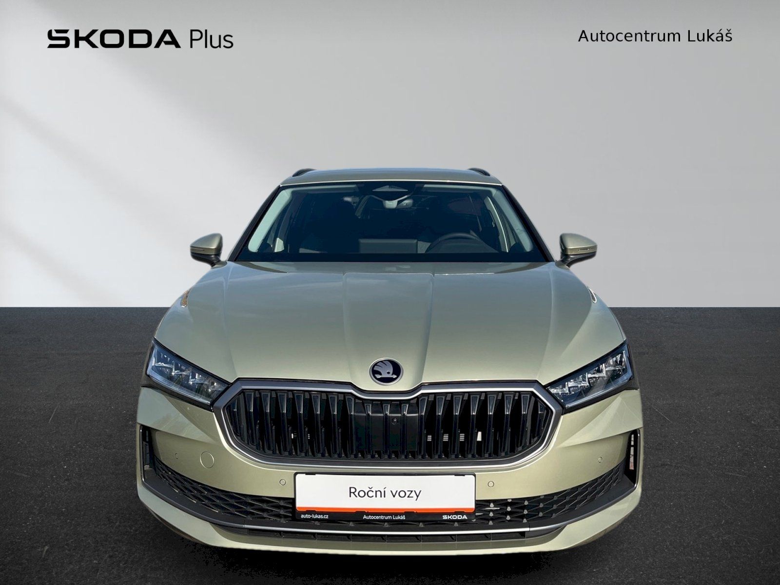 Škoda Superb, COMBI SELECTION 2.0 TDI 110 kW - fotka 4