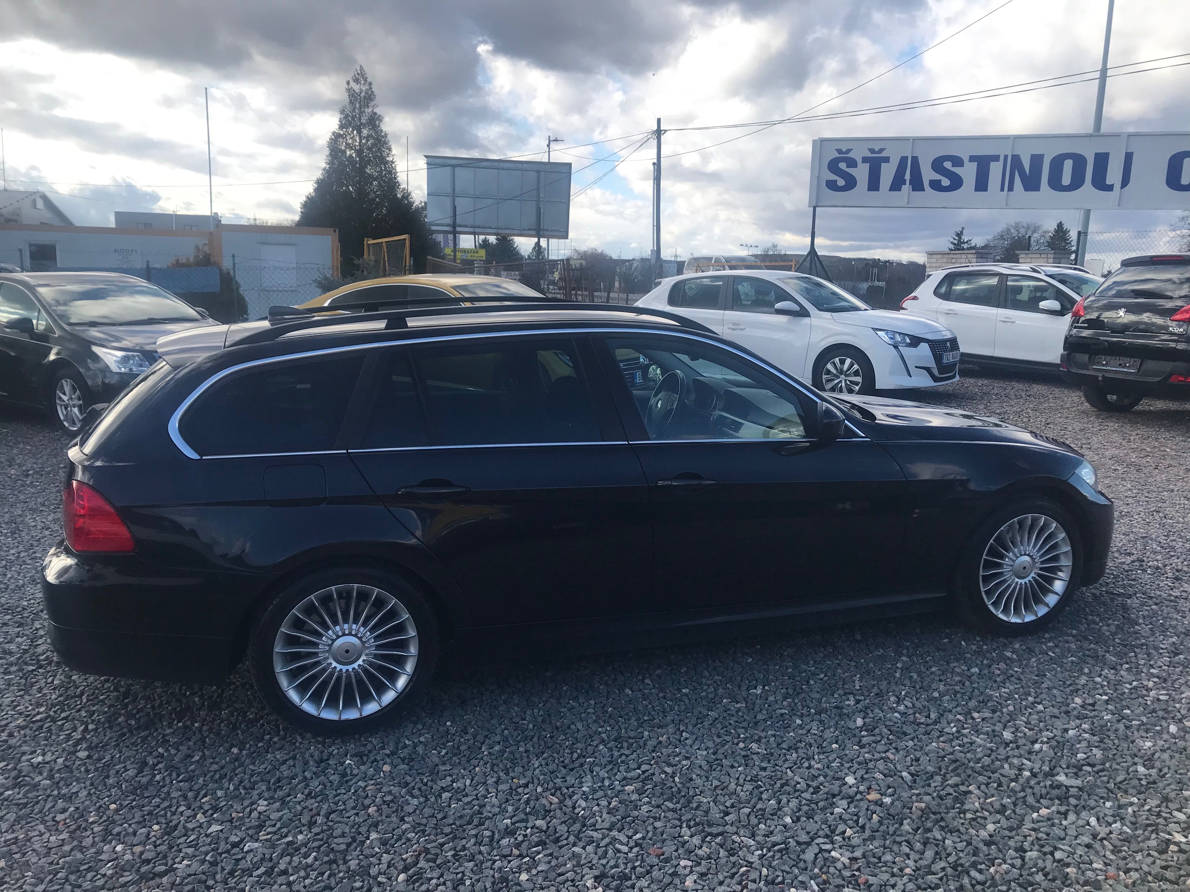 BMW Řada 3, 325i 160 KW,MAN,NAVI... - fotka 4