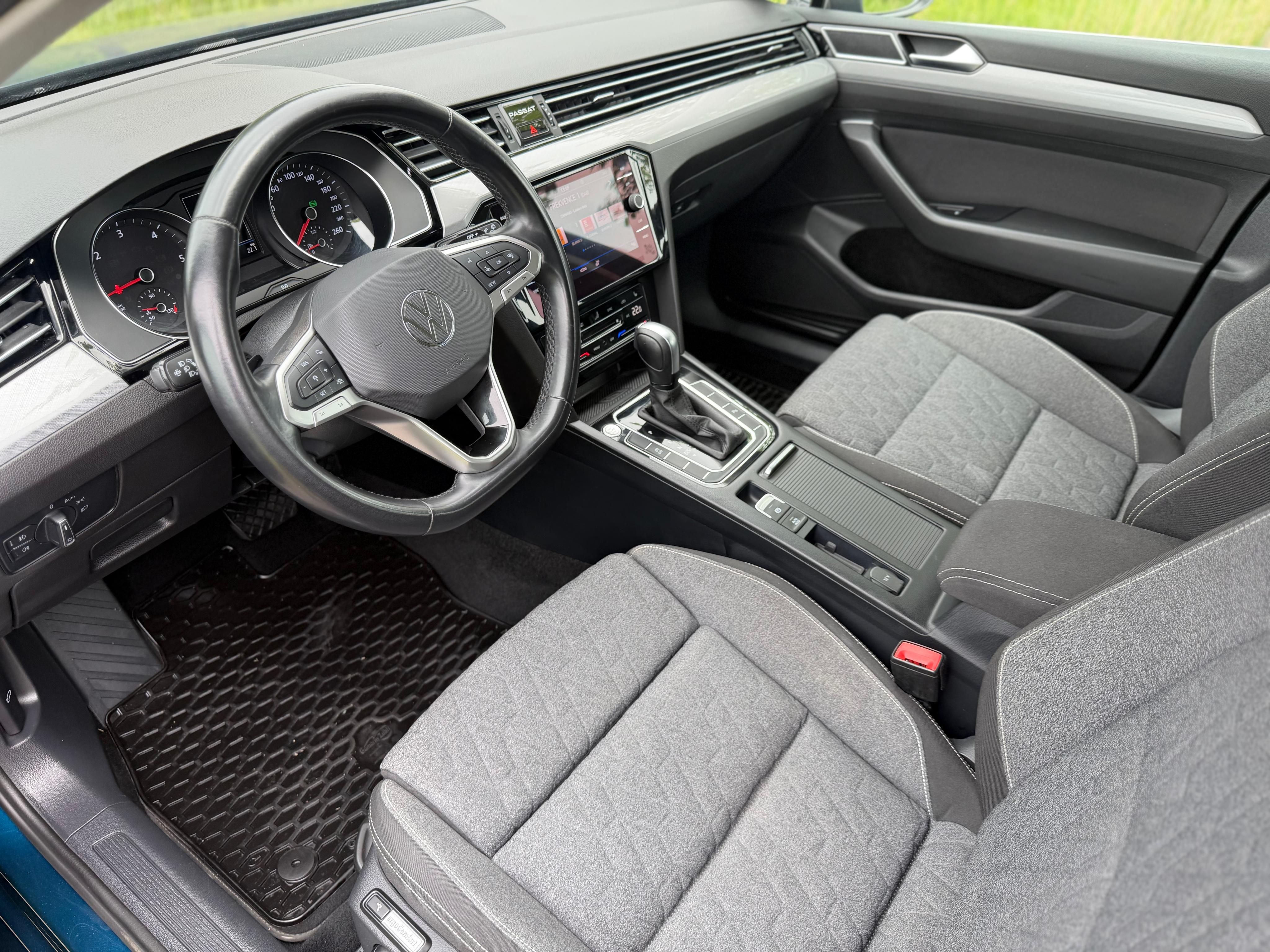 Volkswagen Passat, Business 2,0TDi 110kW DSG - fotka 5