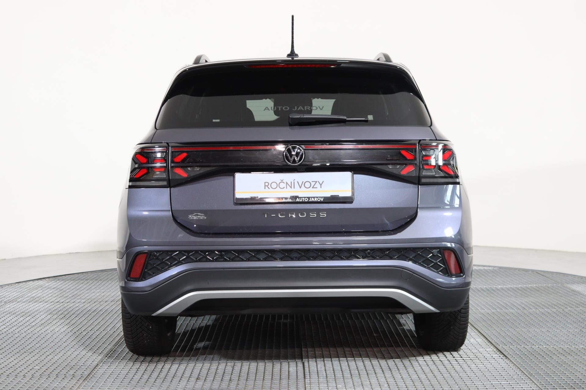 Volkswagen T-Cross, R-Line People 1.0TSI 85 kW DSG - fotka 6