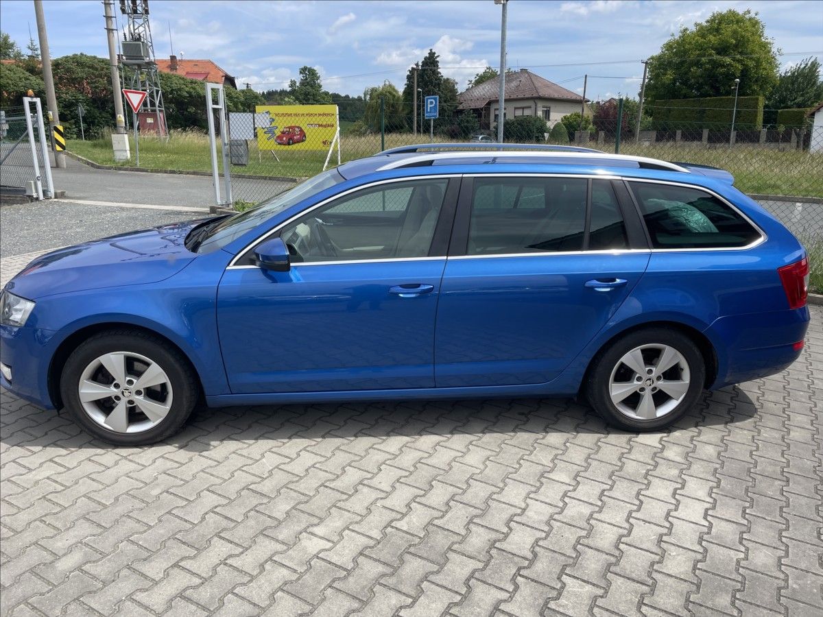 Škoda Octavia, 1,6 TDI KŮŽE DIGIKLIMA PĚKNÉ - fotka 5