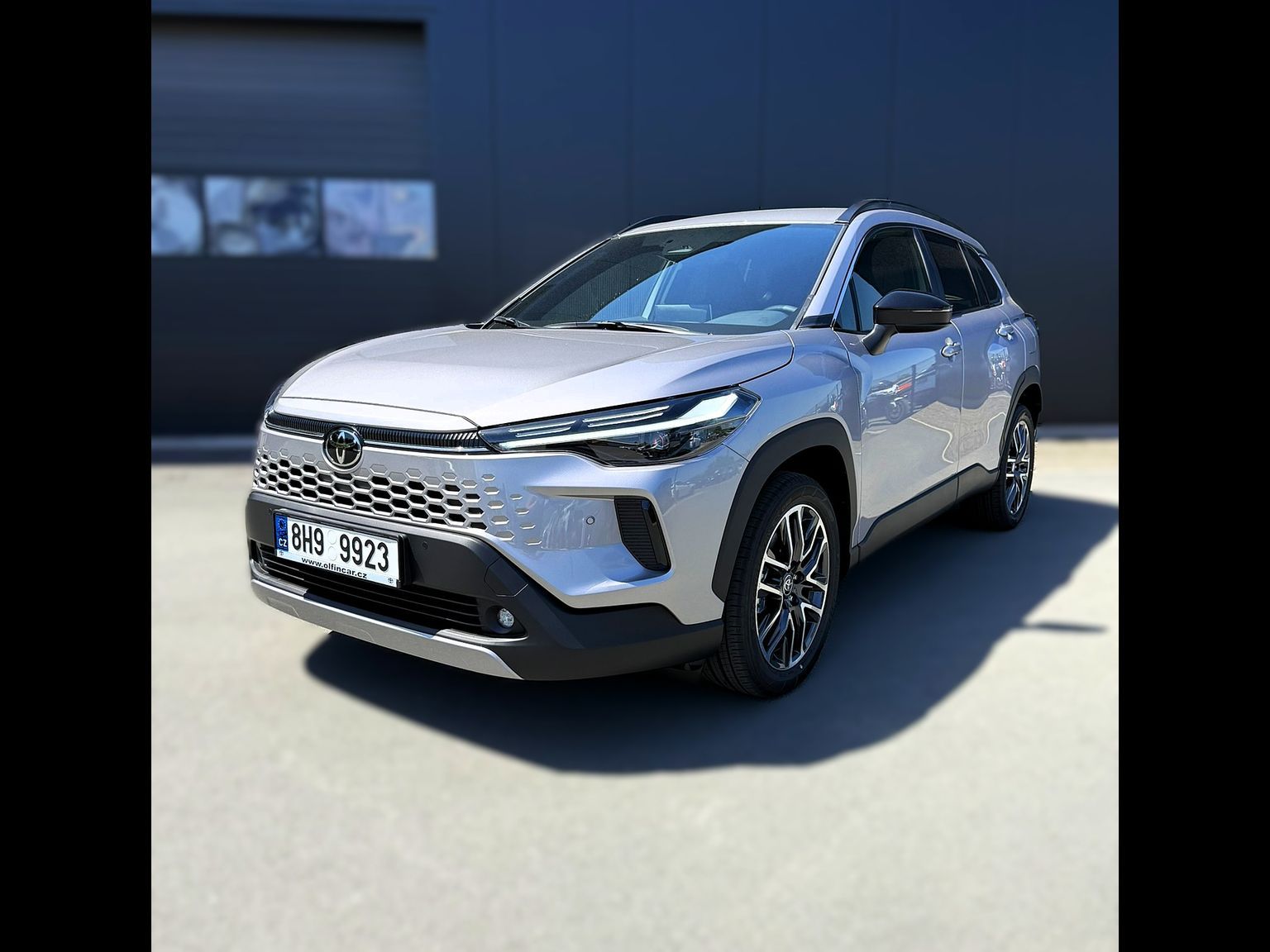Toyota Corolla Cross, Style