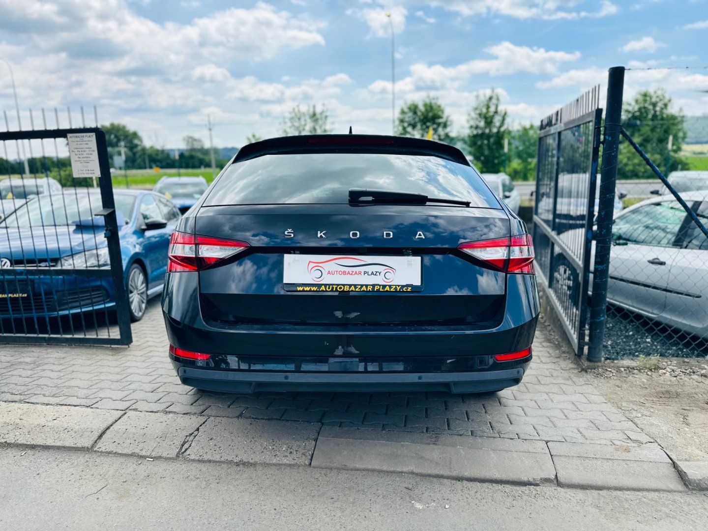 Škoda Superb, 2.0TDi VIRTUAL,KAMERA,1.MAJ. - fotka 5