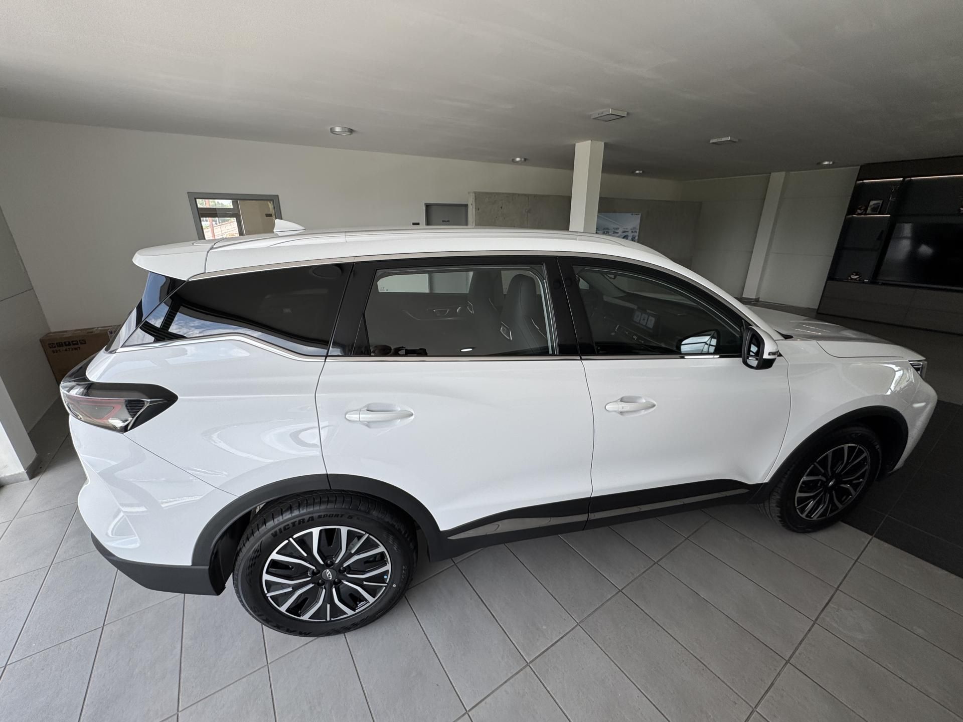 Chery Tiggo 7, 1,6T ICE Luxury FWD - fotka 6