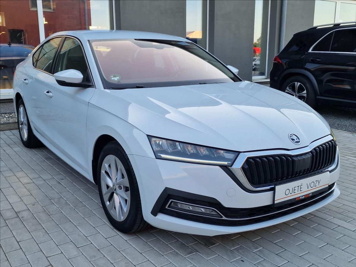 Škoda Octavia, 2.0TDI Style, původ ČR,1.Maj. - fotka 3
