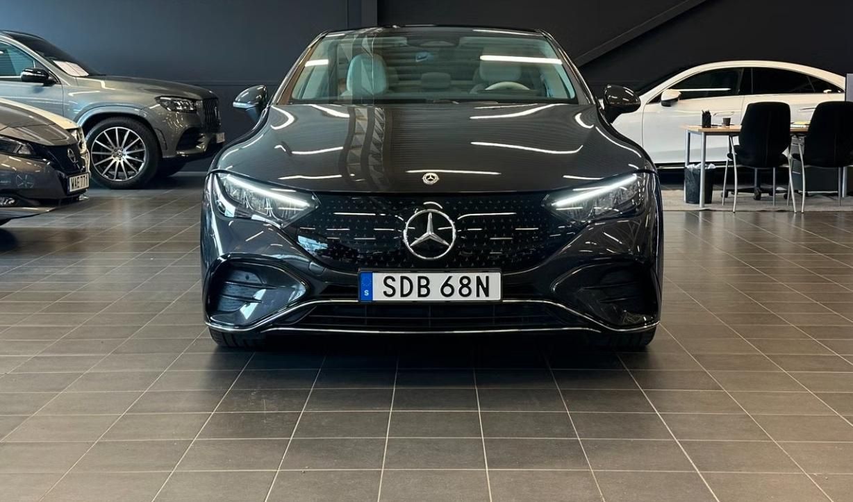 Mercedes-Benz EQE, 350+ AMG Kamera Pano. Bílý in. - fotka 2