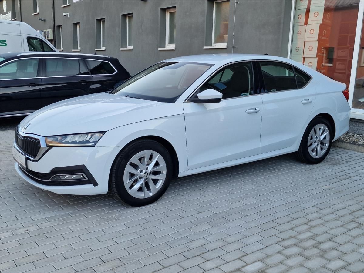Škoda Octavia, 2.0TDI Style, původ ČR,1.Maj. - fotka 6