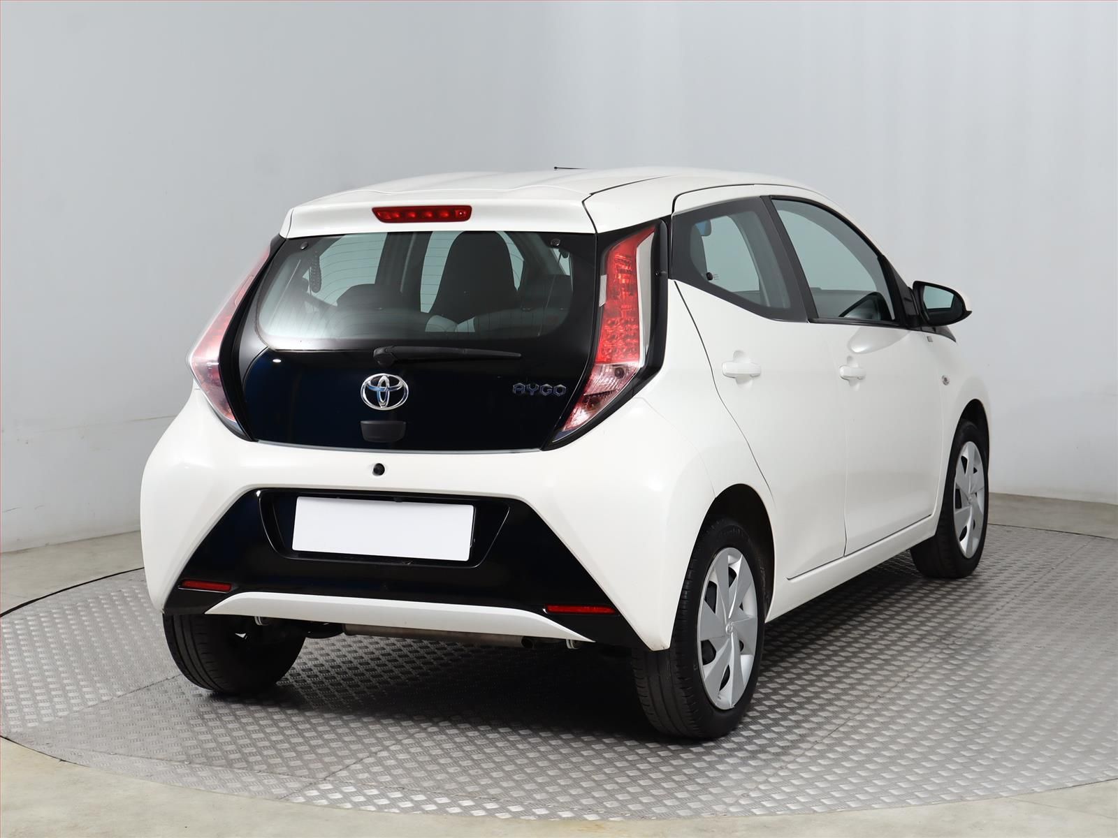 Toyota Aygo, 1.0 VVT-i, Serv.kniha, Xenony - fotka 5