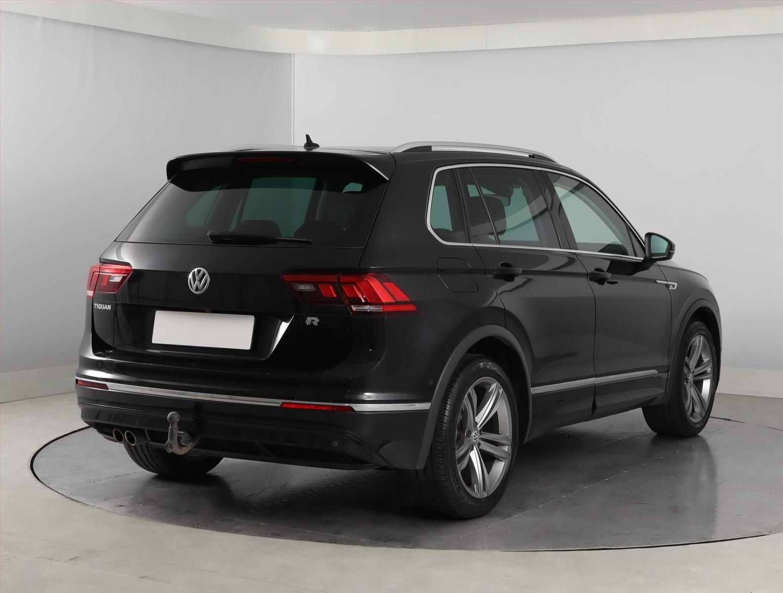 Volkswagen Tiguan, 1.5 TSI, R-Line, Automat, Kůže - fotka 5