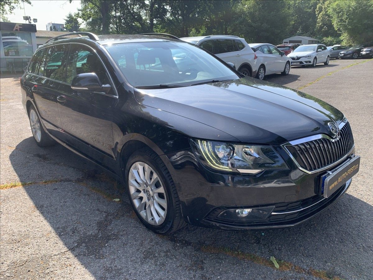 Škoda Superb, 2,0 TDI DSG - fotka 3