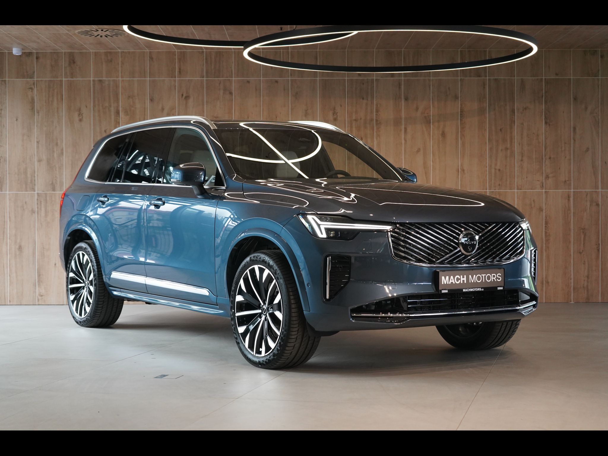 Volvo XC90, B5 PLUS Bright, Vzduch, 360° - fotka 4