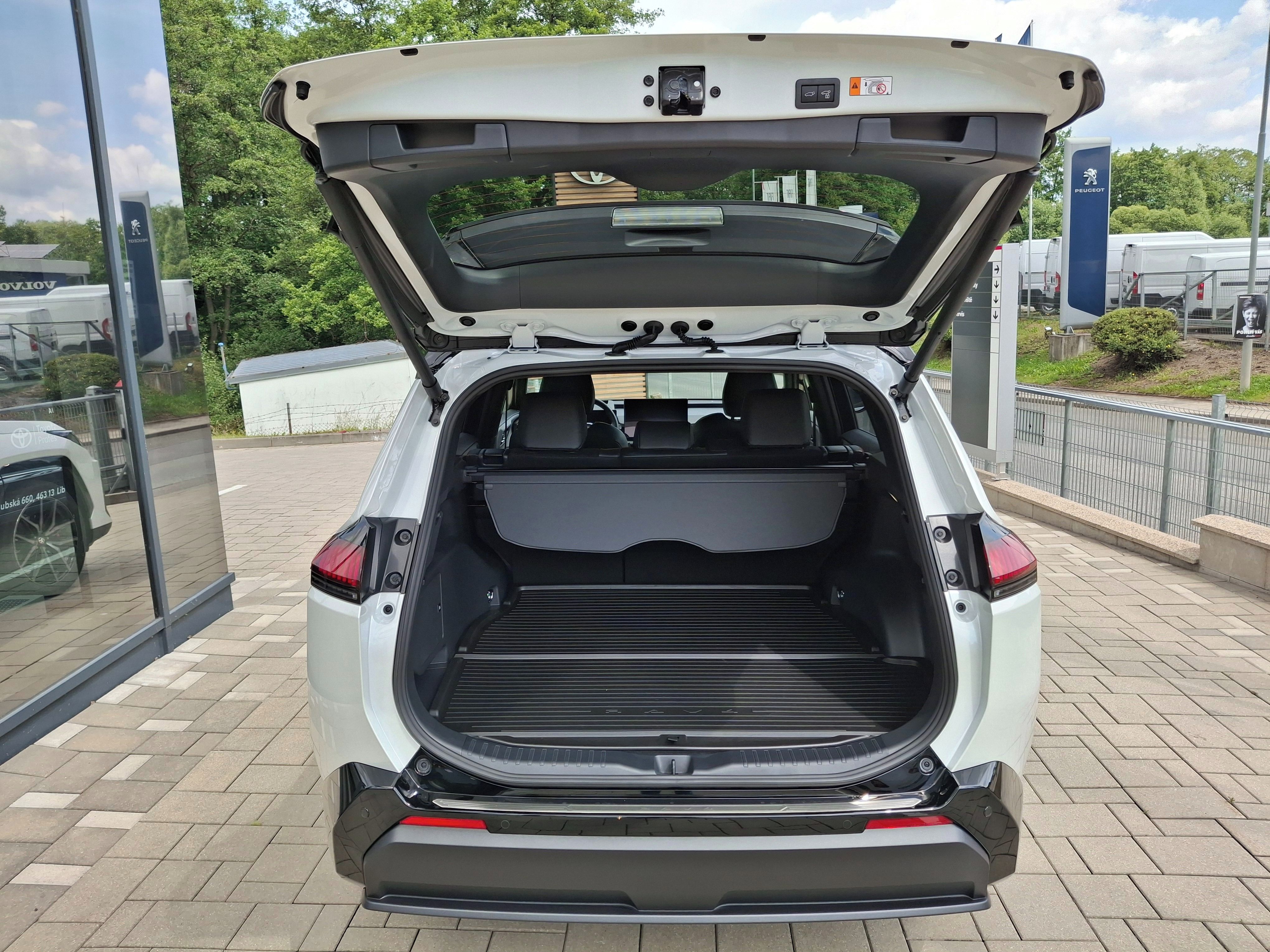 Toyota Rav4, 2.5 HEV AWD GR SPORT - fotka 5