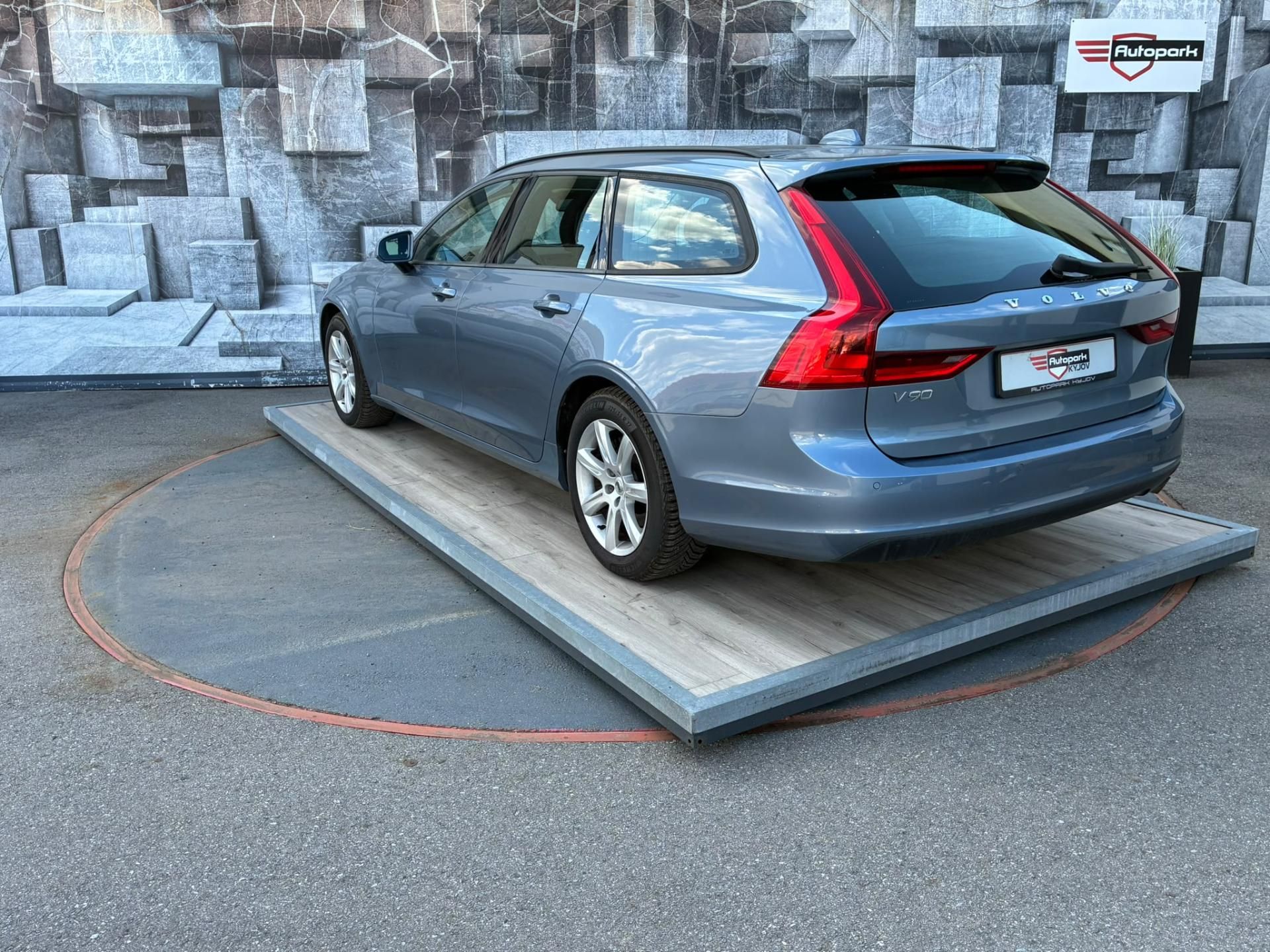 Volvo V90, 2.0D, 110KW - fotka 6