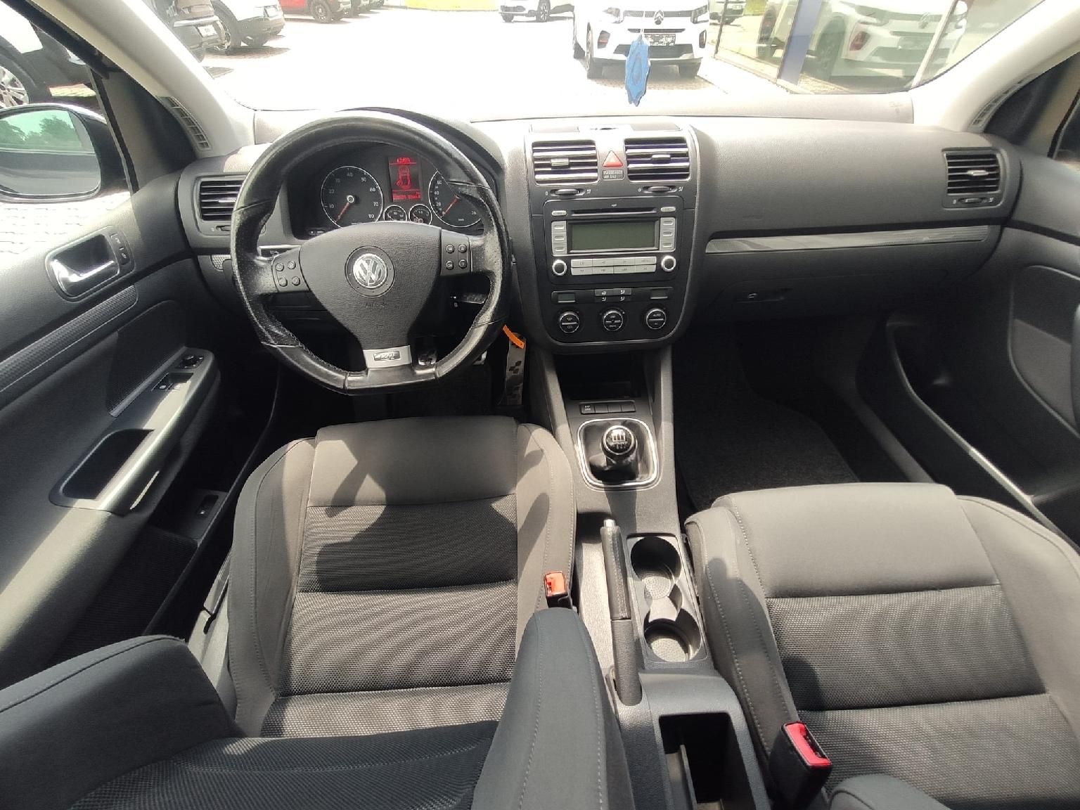 Volkswagen Golf, R LINE 1.4 TSI 90 kW MAN6 - fotka 2