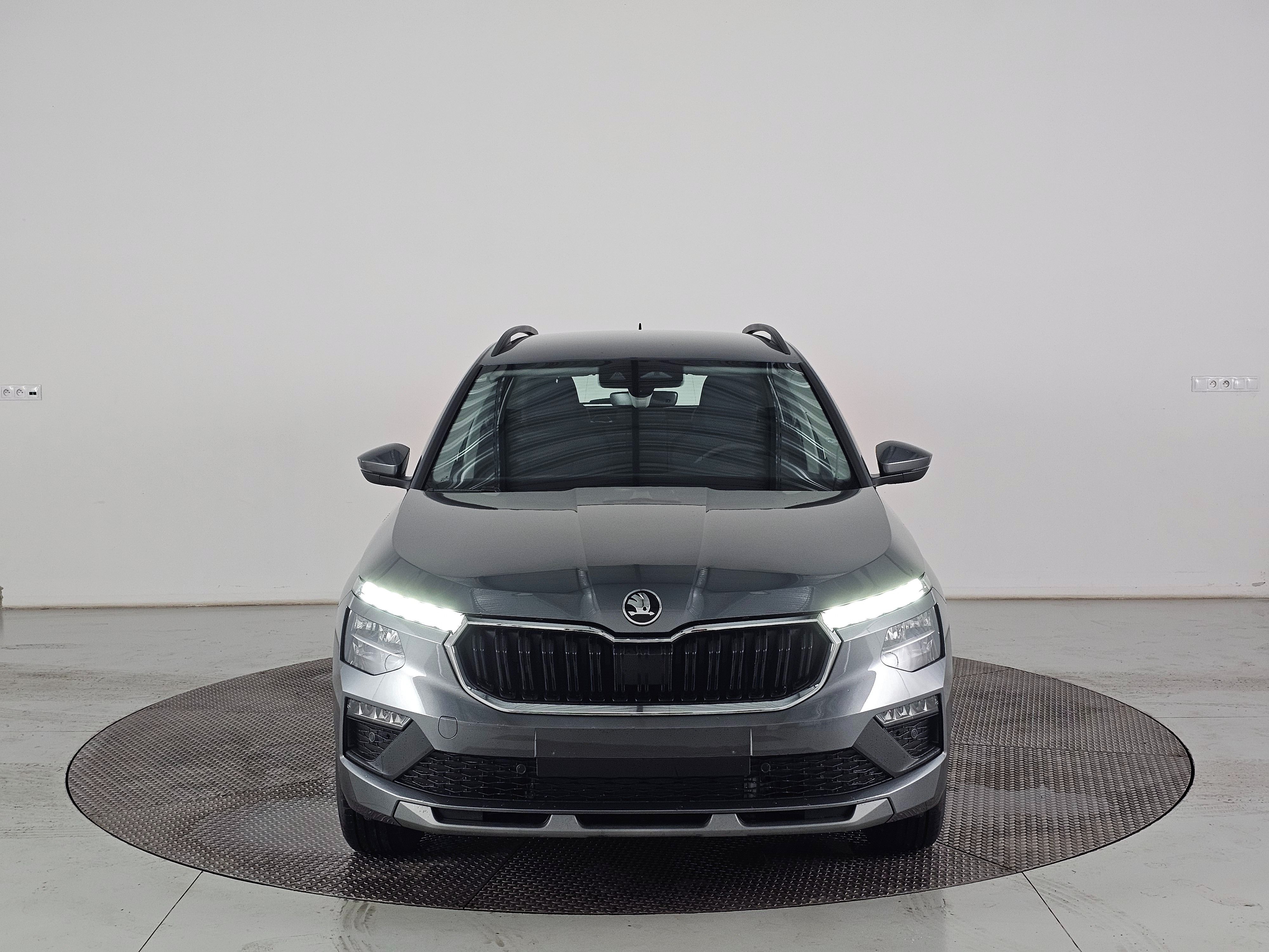 Škoda Kamiq, Classic 1.0TSI 85kW 6st man. - fotka 2